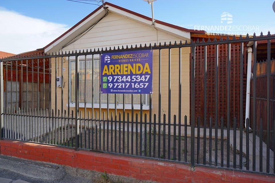 LOS ANDES - SE ARRIENDA CASA ESTACIONAMIENTO TECHADO