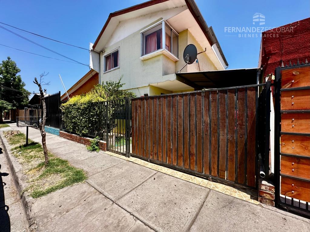 LOS ANDES - VENDE CASA DE DOS PISOS 3D 2B 3E VILLA BICENTENARIO