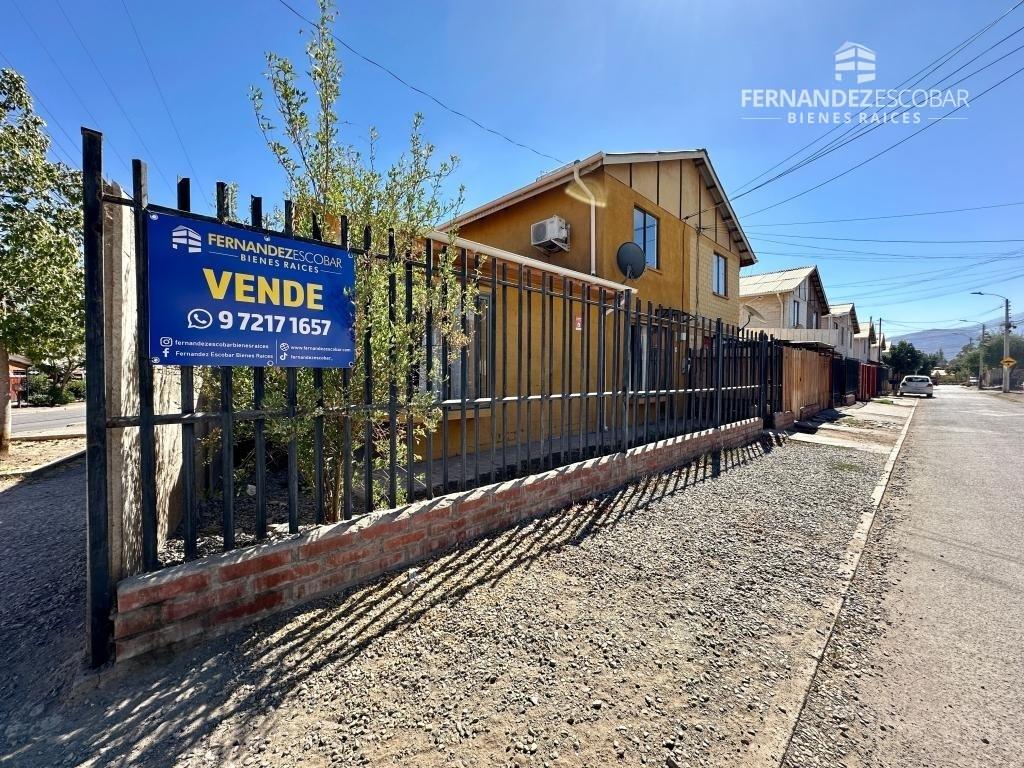 SAN ESTEBAN - VENTA CASA DOS PISOS 3D 1B - VILLA LOS RIOS