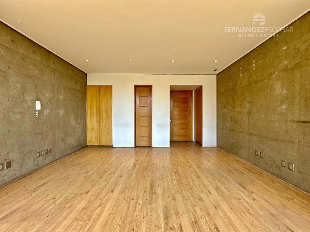 REÑACA - ARRIENDO OFICINA 32m2 CON BAÑO PLENO CENTRO