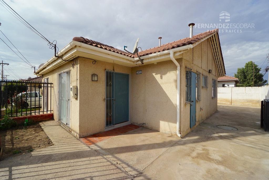 SAN FELIPE - SE VENDE CASA 2D 1B - VILLA EL CARMEN