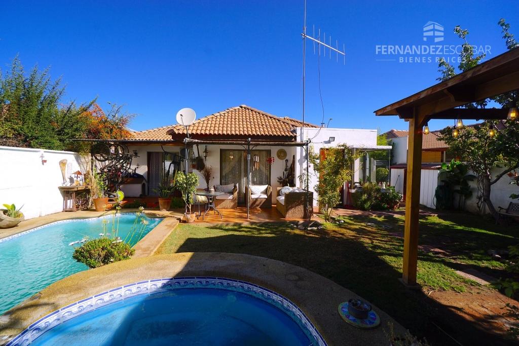 SAN ESTEBAN - SE VENDE CASA 4D 2B LOS VIÑEDOS